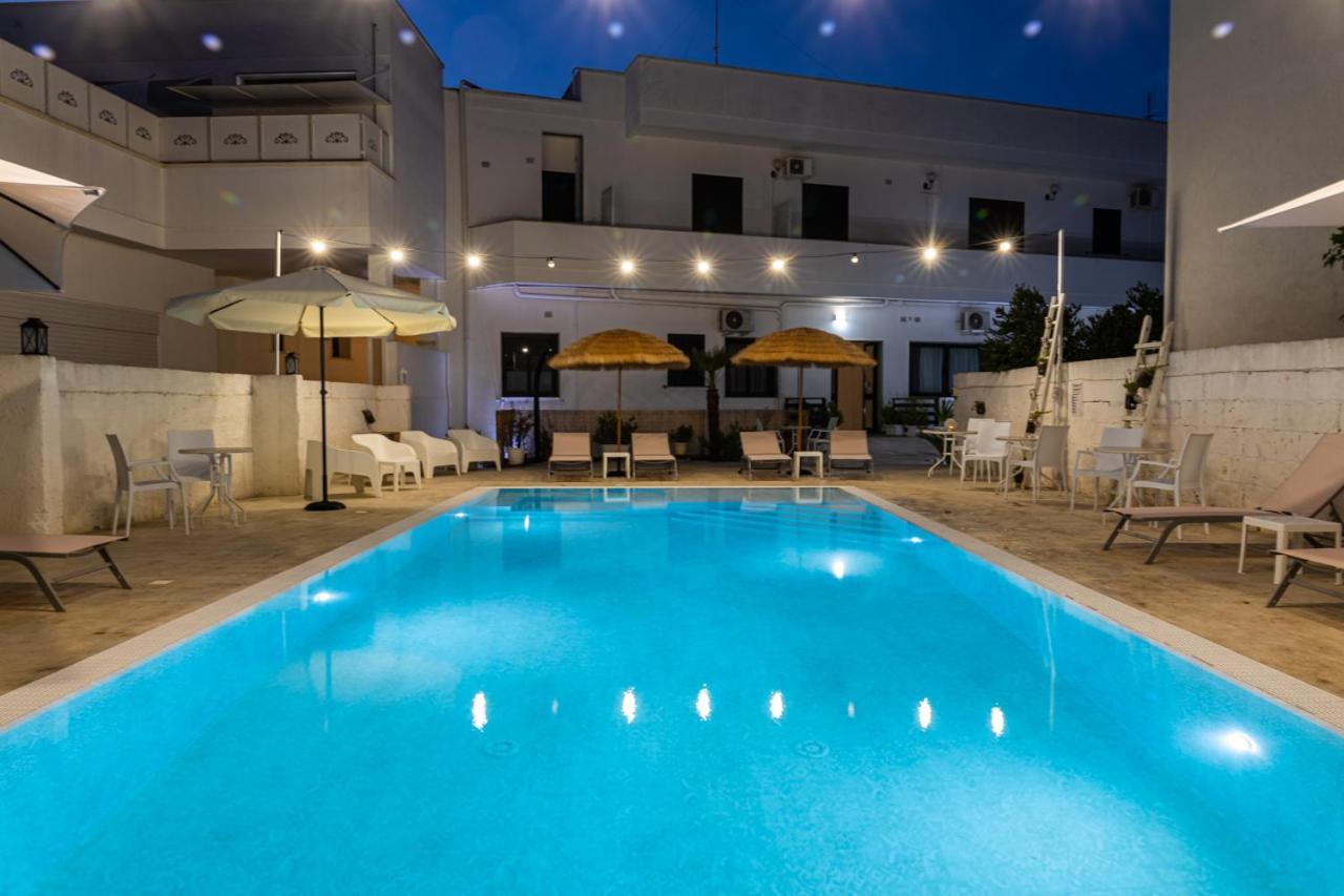 La Gemma Del Salento Rooms&Apartments Racale Exterior photo