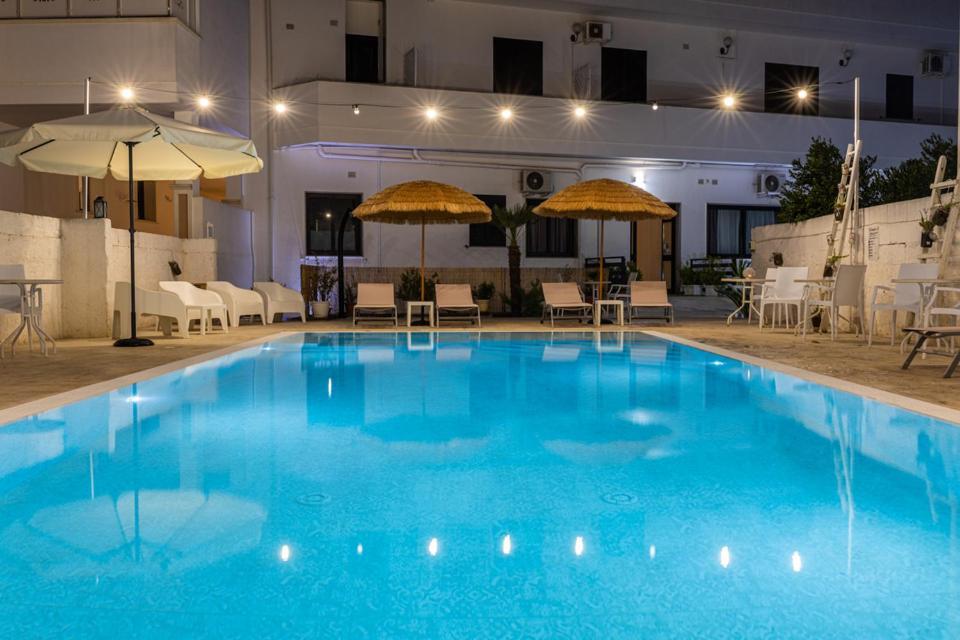 La Gemma Del Salento Rooms&Apartments Racale Exterior photo